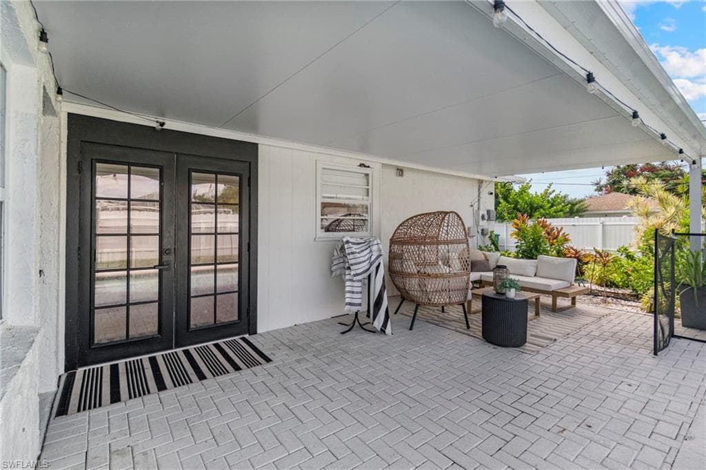 2906 10th Ave, Cape Coral, FL 33904-31