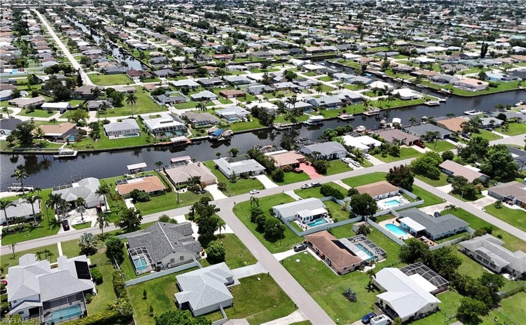 2906 10th Ave, Cape Coral, FL 33904-40