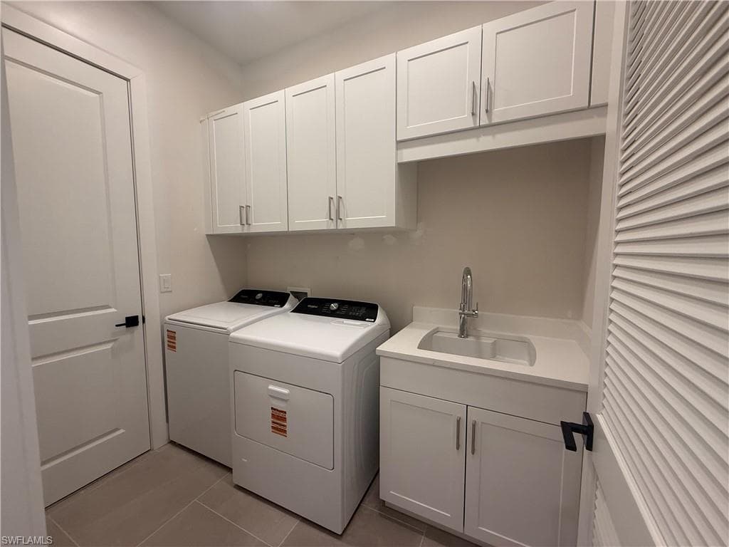 8705 Driftwood Dr, Naples, FL 34114-13