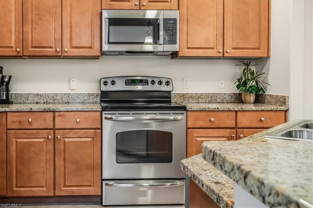 9163 Delano St 10002, Naples, FL 34113-12
