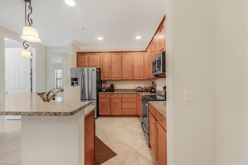 9163 Delano St 10002, Naples, FL 34113-13