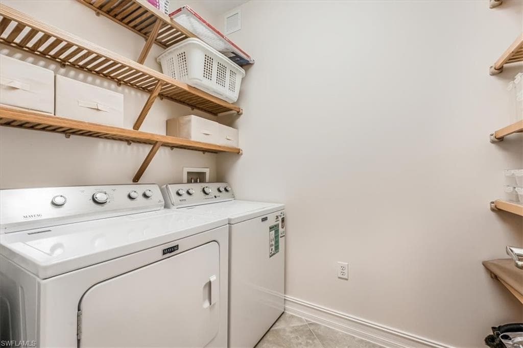 9163 Delano St 10002, Naples, FL 34113-18