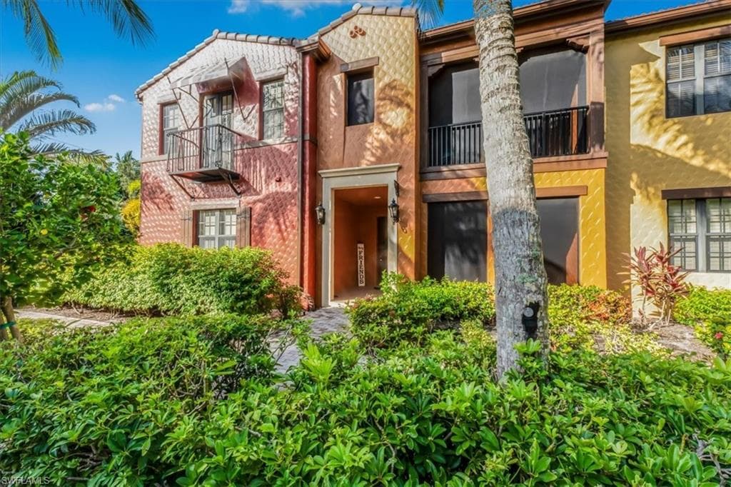 9163 Delano St 10002, Naples, FL 34113-3