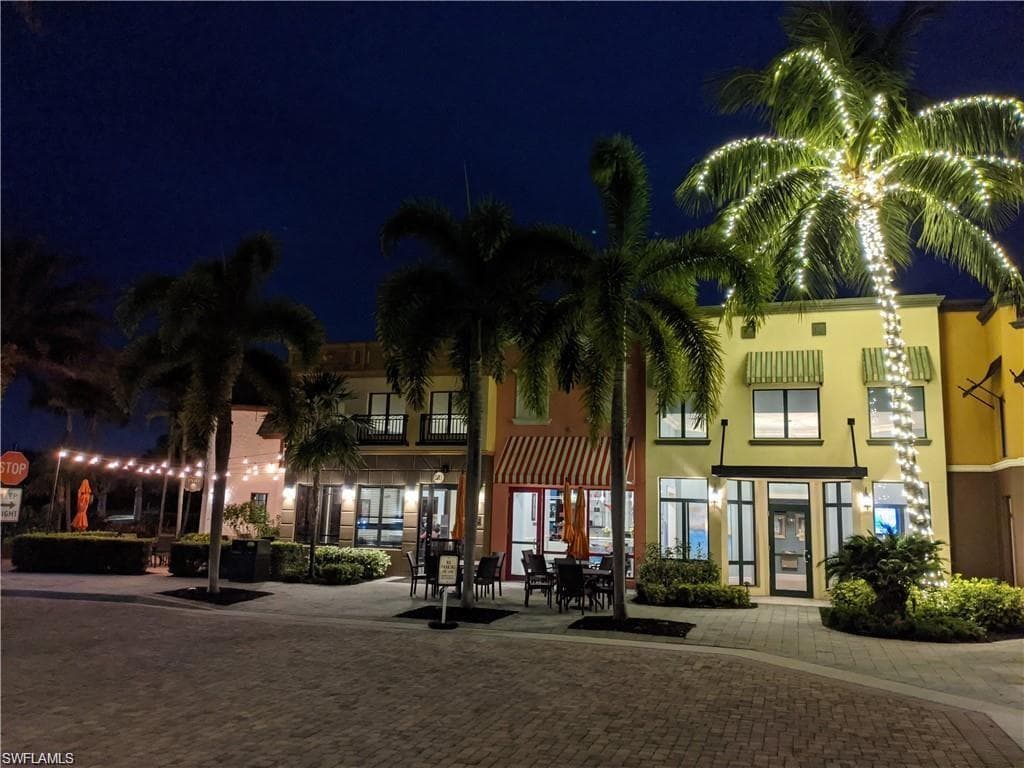9163 Delano St 10002, Naples, FL 34113-50