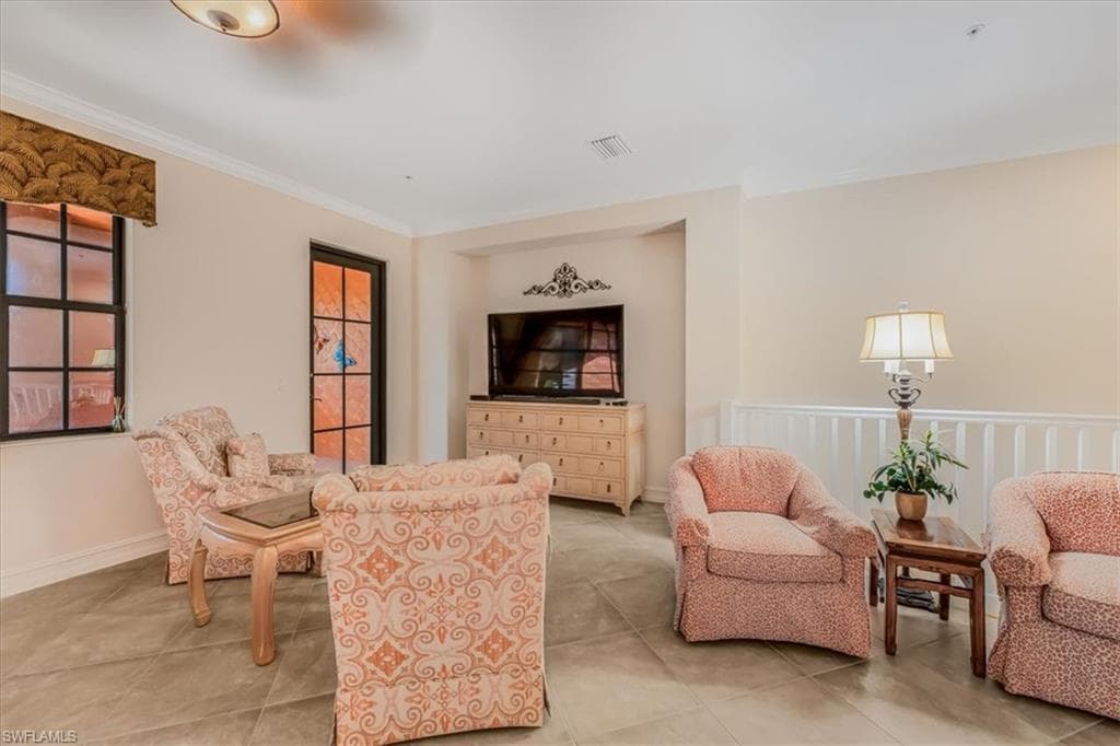 9163 Delano St 10002, Naples, FL 34113-7