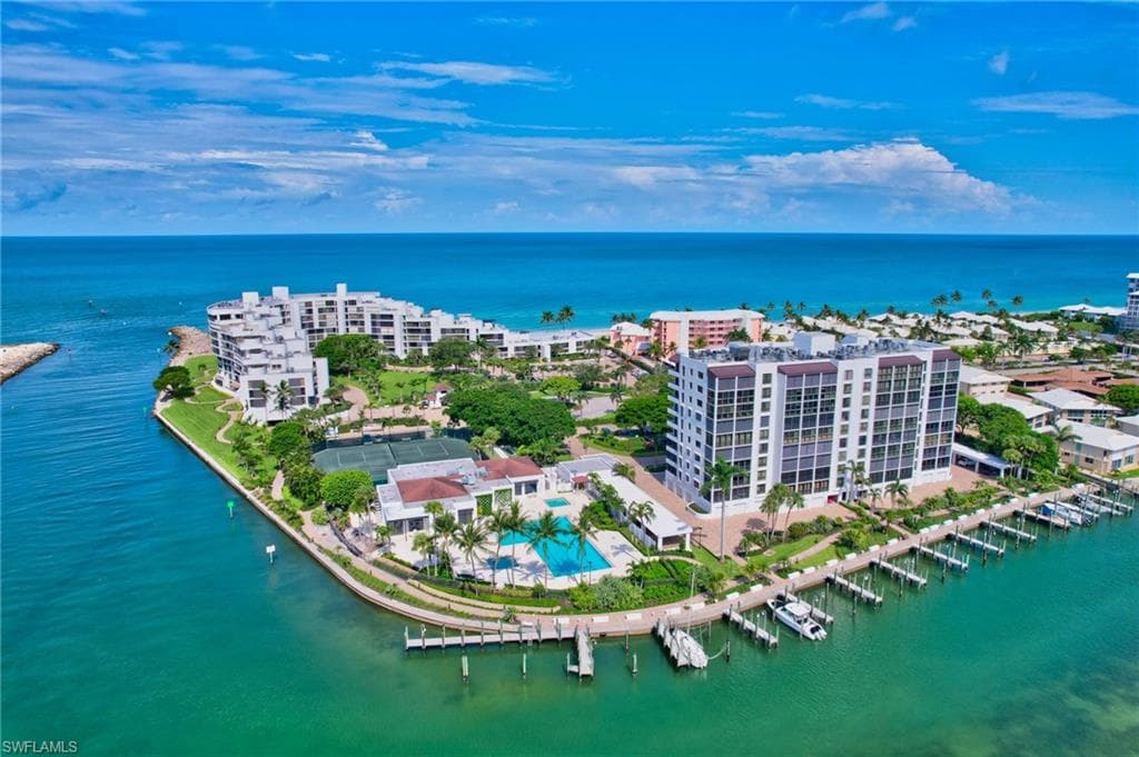 2400 Gulf Shore Blvd N 603, Naples, FL 34103-1