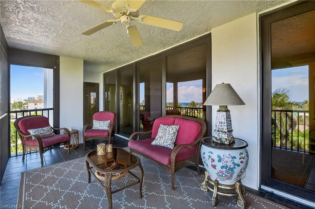 2400 Gulf Shore Blvd N 603, Naples, FL 34103-32