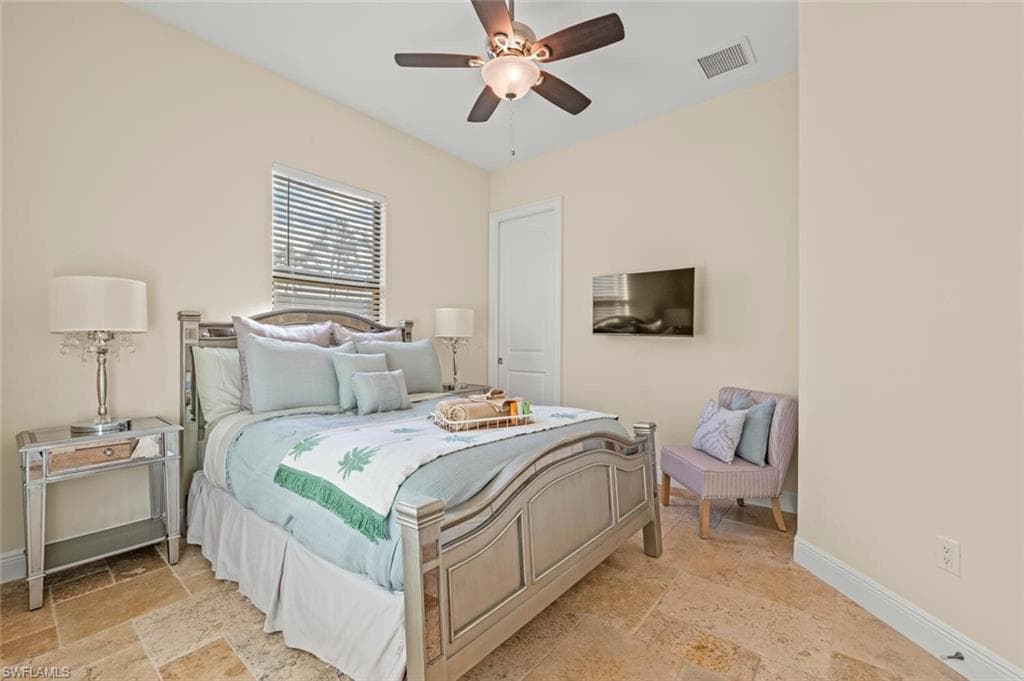 837 105th Ave N, Naples, FL 34108-11