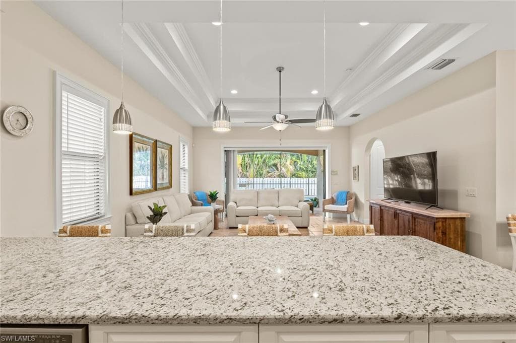 837 105th Ave N, Naples, FL 34108-23