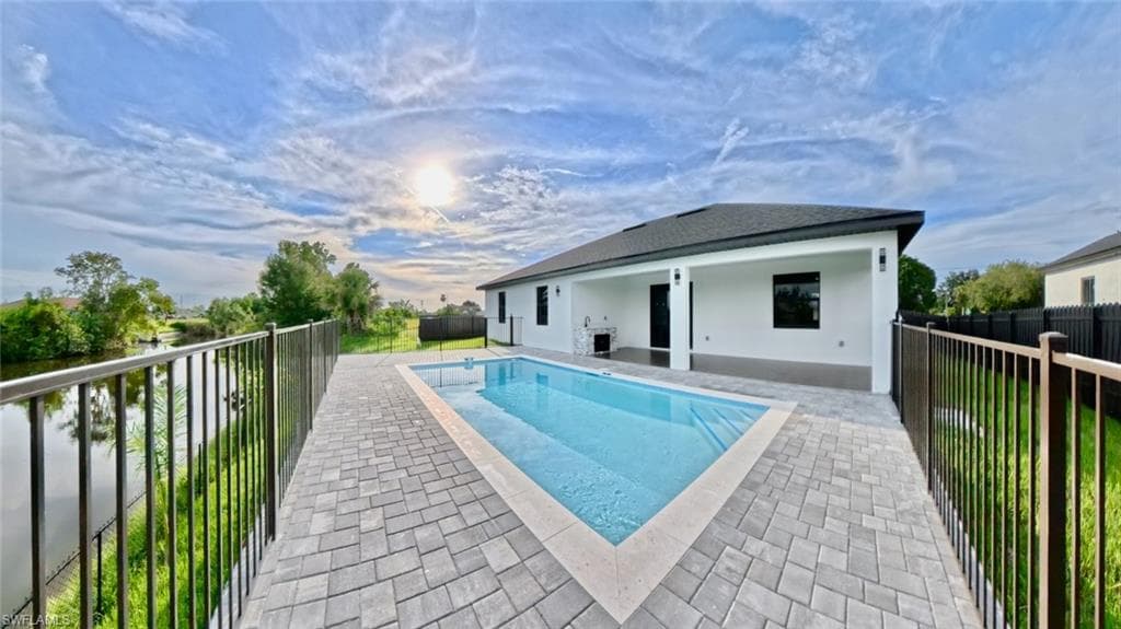 2126 26th St, Cape Coral, FL 33909-15