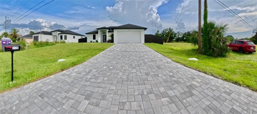 2126 26th St, Cape Coral, FL 33909-1