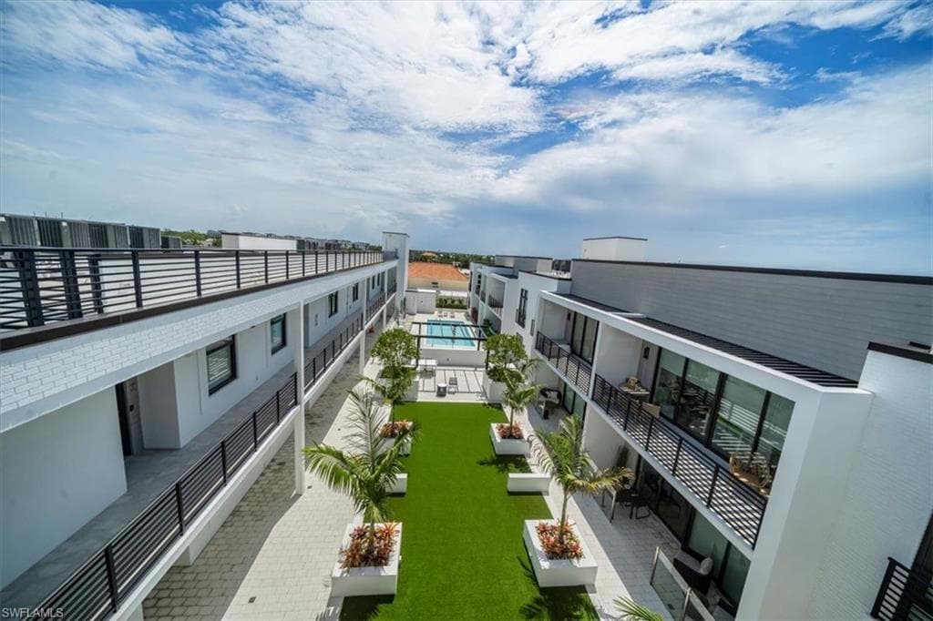 850 Central Ave 206, Naples, fl 34102-36