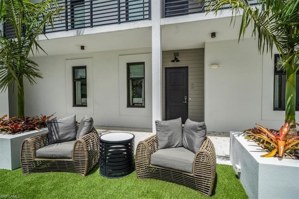 850 Central Ave 206, Naples, fl 34102-6