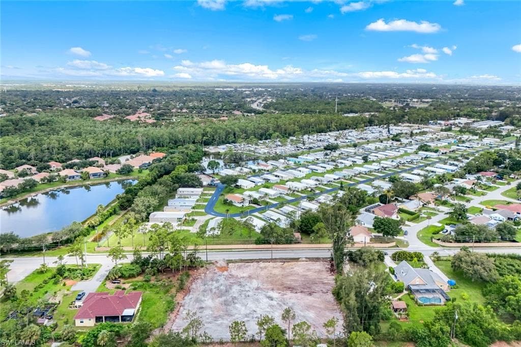 10451 Shangri La Rd, Bonita Springs, FL 34135-7