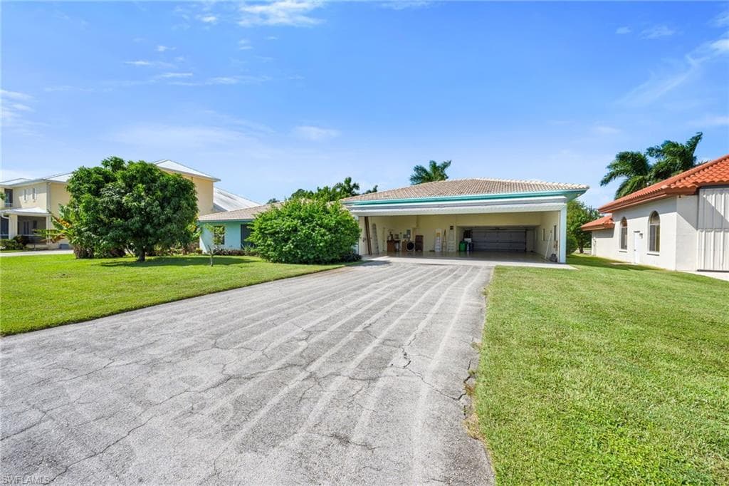 4150 Skyway Dr, Naples, FL 34112-23