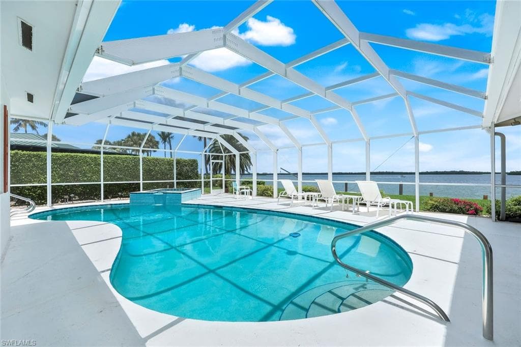 1268 Laurel Ct, Marco Island, FL 34145-11
