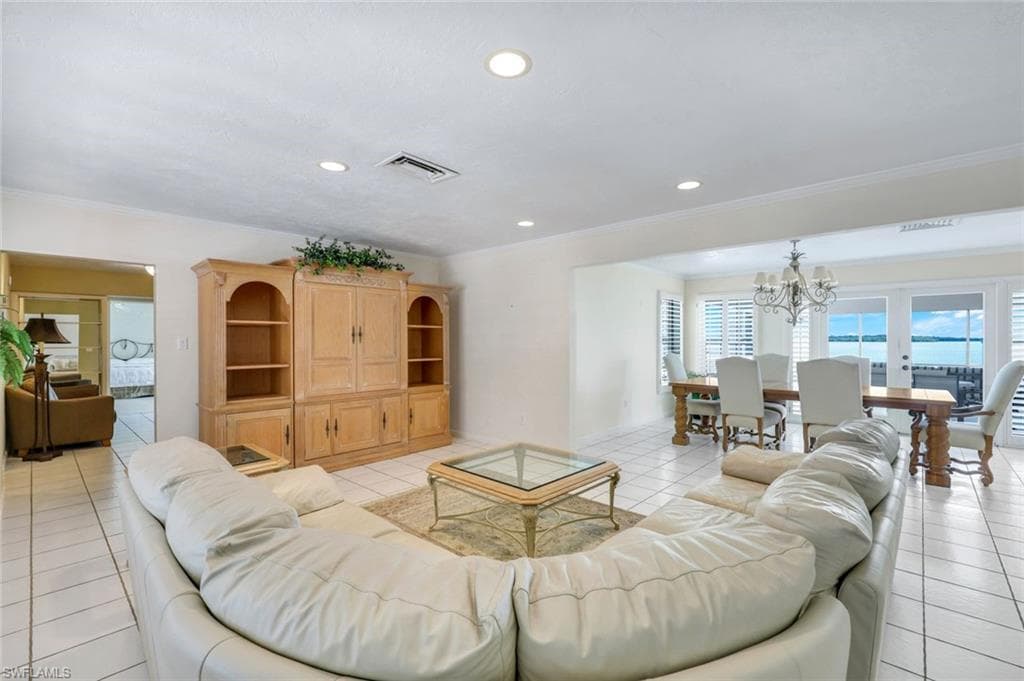 1268 Laurel Ct, Marco Island, FL 34145-19