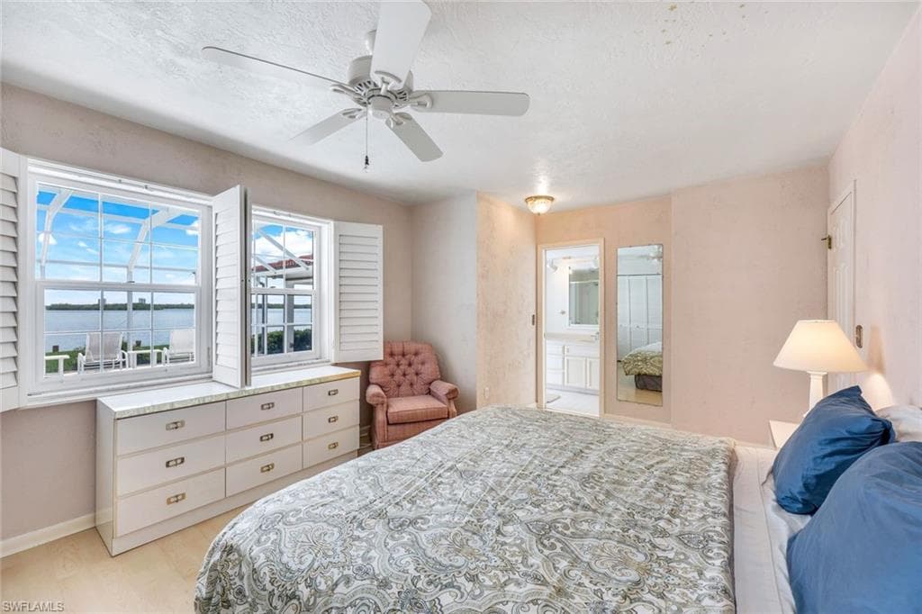 1268 Laurel Ct, Marco Island, FL 34145-26