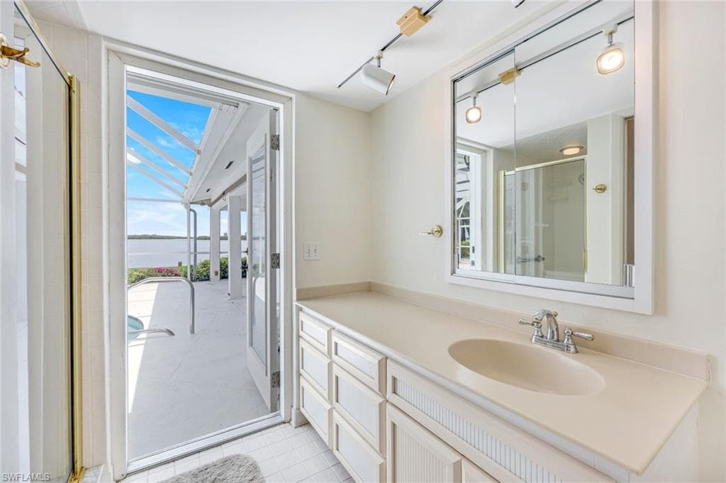 1268 Laurel Ct, Marco Island, FL 34145-27