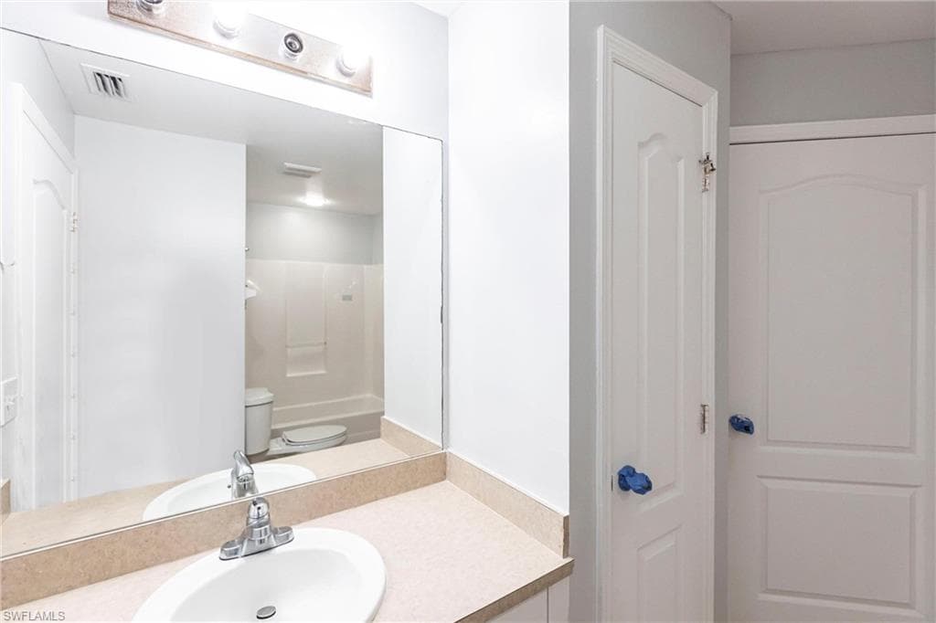 2305 26th St, Cape Coral, FL 33909-17