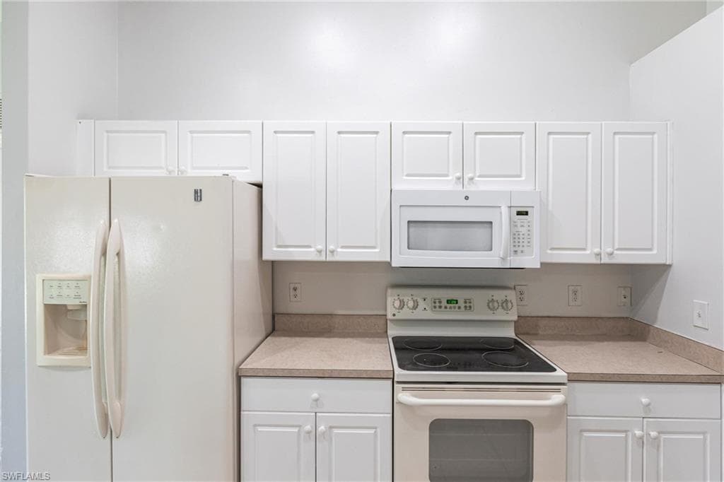 2305 26th St, Cape Coral, FL 33909-25