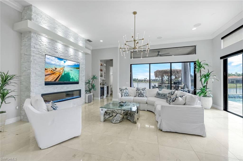 2927 Cinnamon Bay Cir, Naples, FL 34119-16