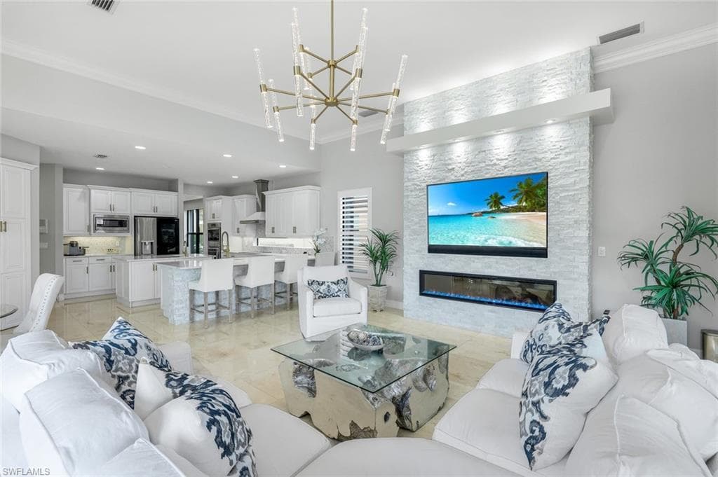 2927 Cinnamon Bay Cir, Naples, FL 34119-17