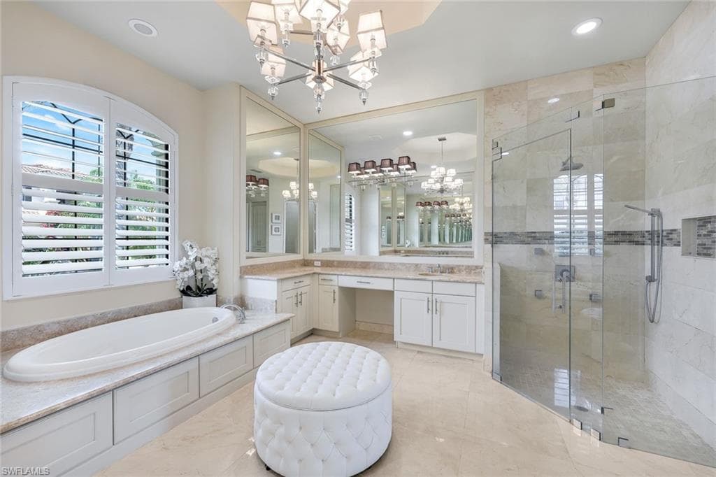 2927 Cinnamon Bay Cir, Naples, FL 34119-26