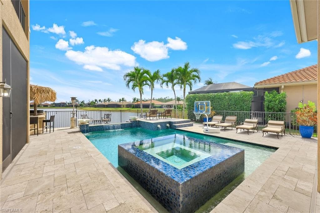 2927 Cinnamon Bay Cir, Naples, FL 34119-47