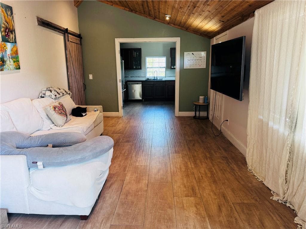 10190 Carolina St, Bonita Springs, FL 34135-8