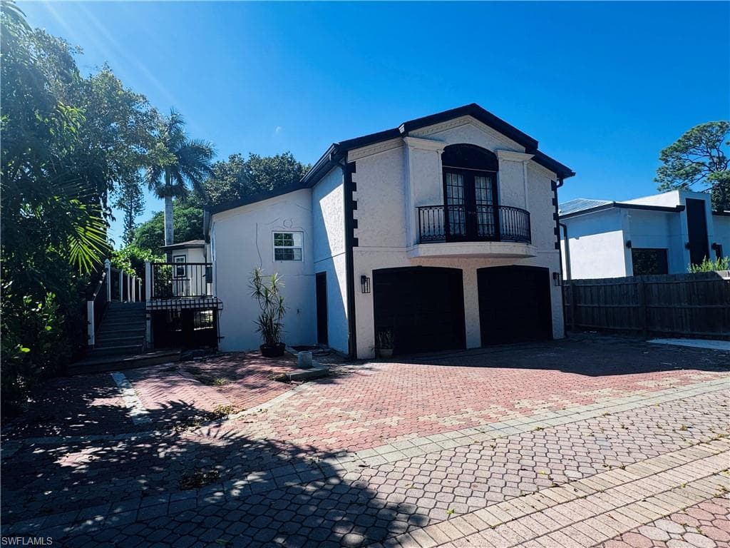 10190 Carolina St, Bonita Springs, FL 34135-2