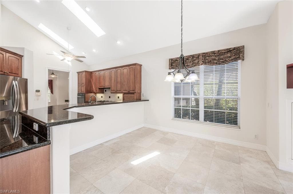 5072 Kensington High St, Naples, FL 34105-11