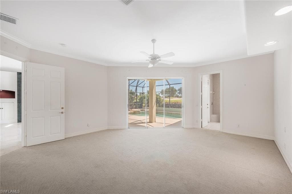 5072 Kensington High St, Naples, FL 34105-16