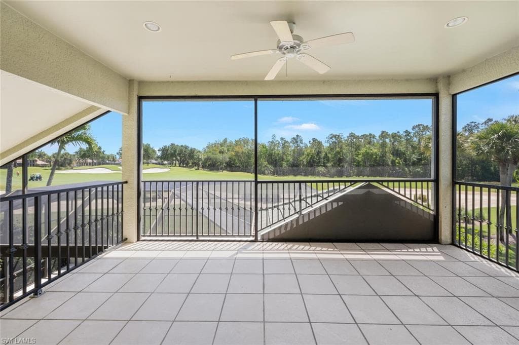 5072 Kensington High St, Naples, FL 34105-26