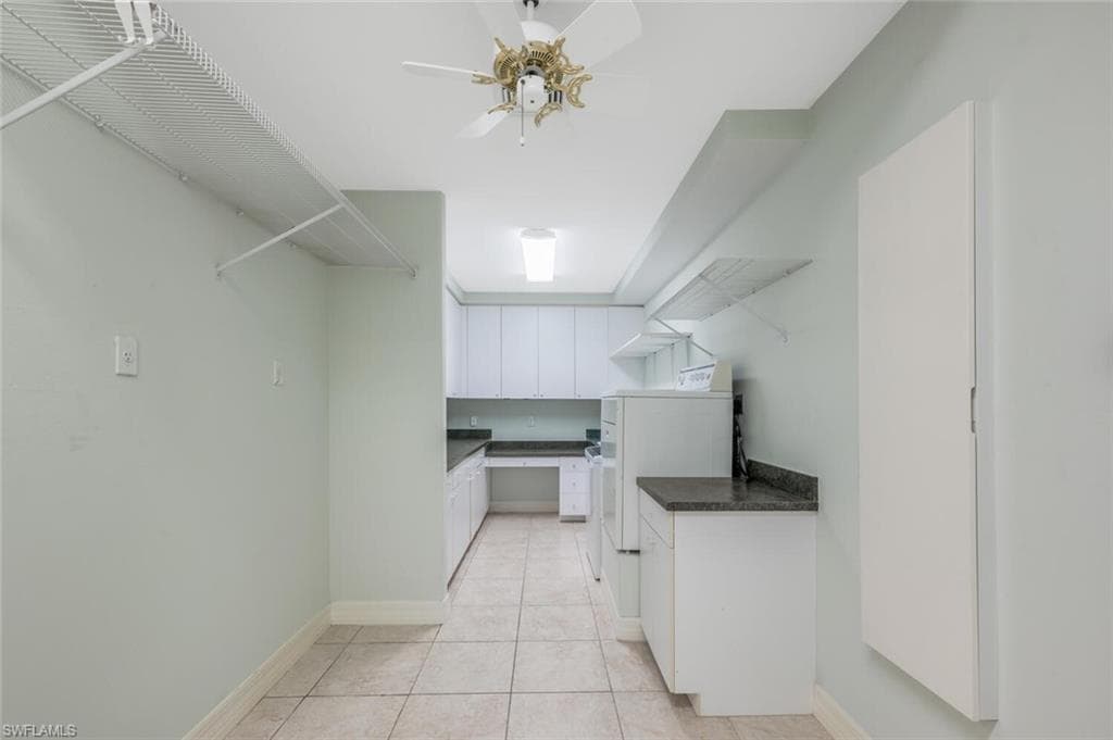 5072 Kensington High St, Naples, FL 34105-38