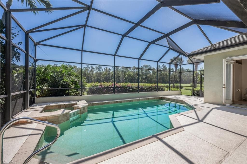 5072 Kensington High St, Naples, FL 34105-41