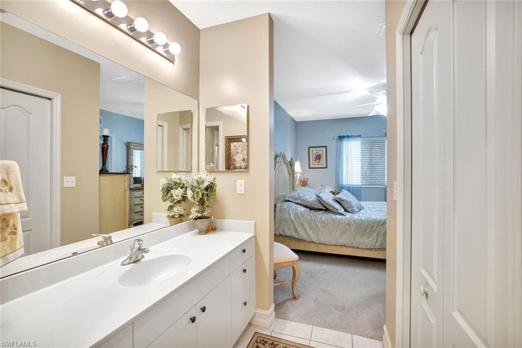 7835 Regal Heron Cir 305, Naples, FL 34104-16