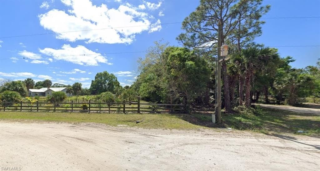 1 Arrowroot St, Indiantown, FL 34956-3