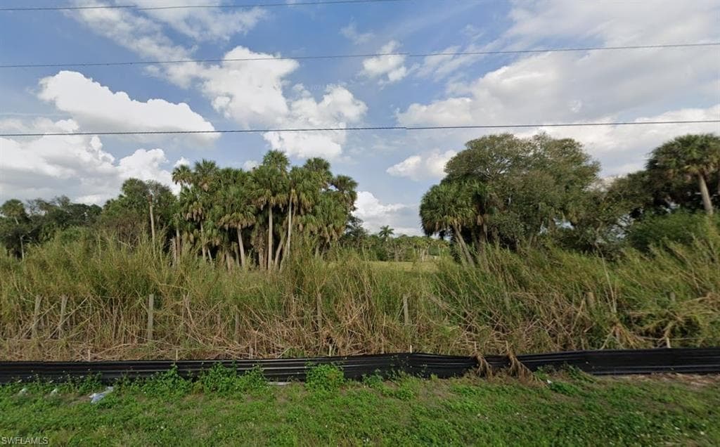 1 Arrowroot St, Indiantown, FL 34956-6