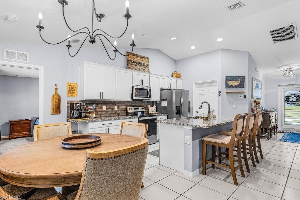 539 13th St, Cape Coral, FL 33993-10