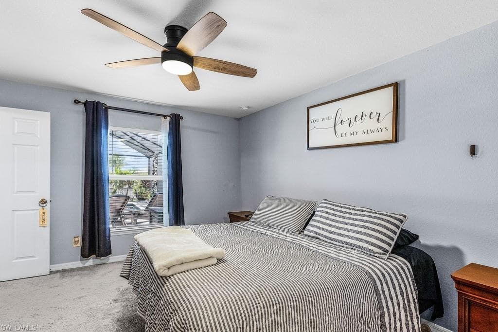 539 13th St, Cape Coral, FL 33993-11