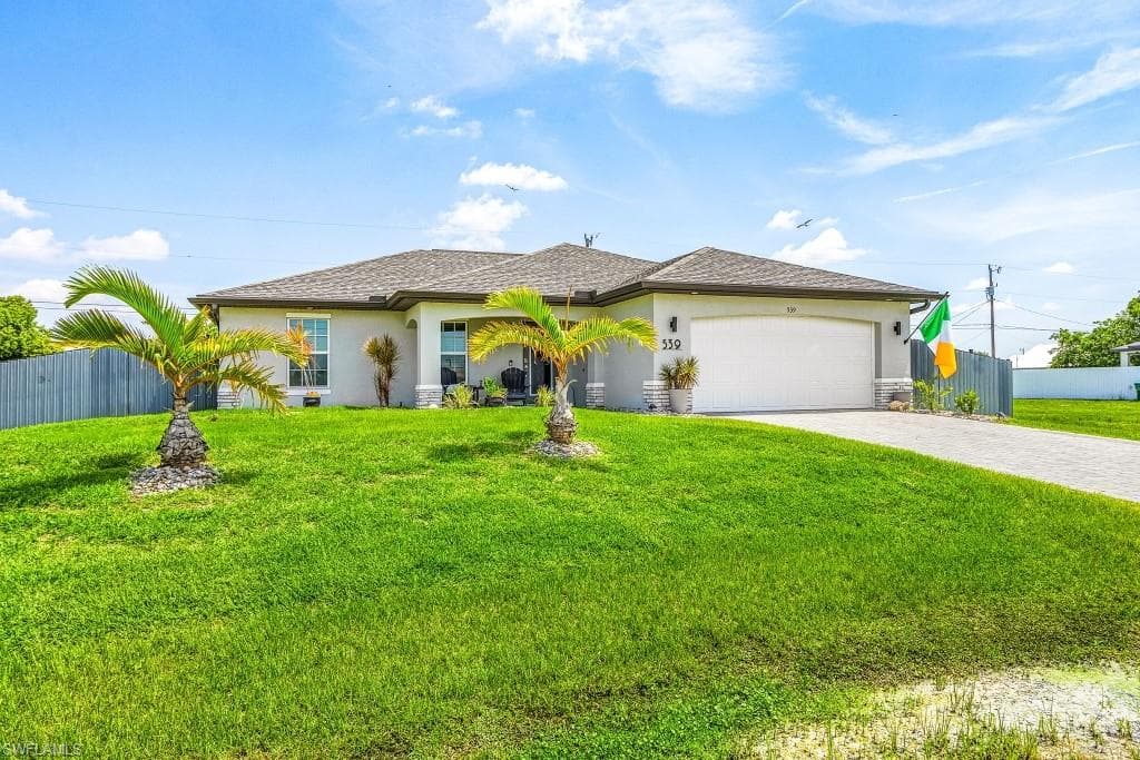 539 13th St, Cape Coral, FL 33993-1