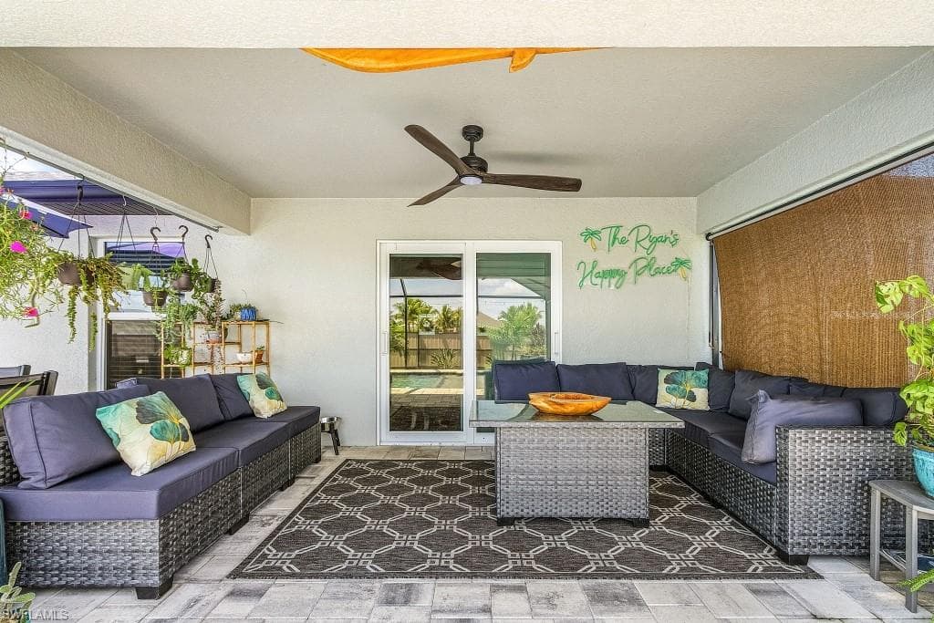 539 13th St, Cape Coral, FL 33993-24
