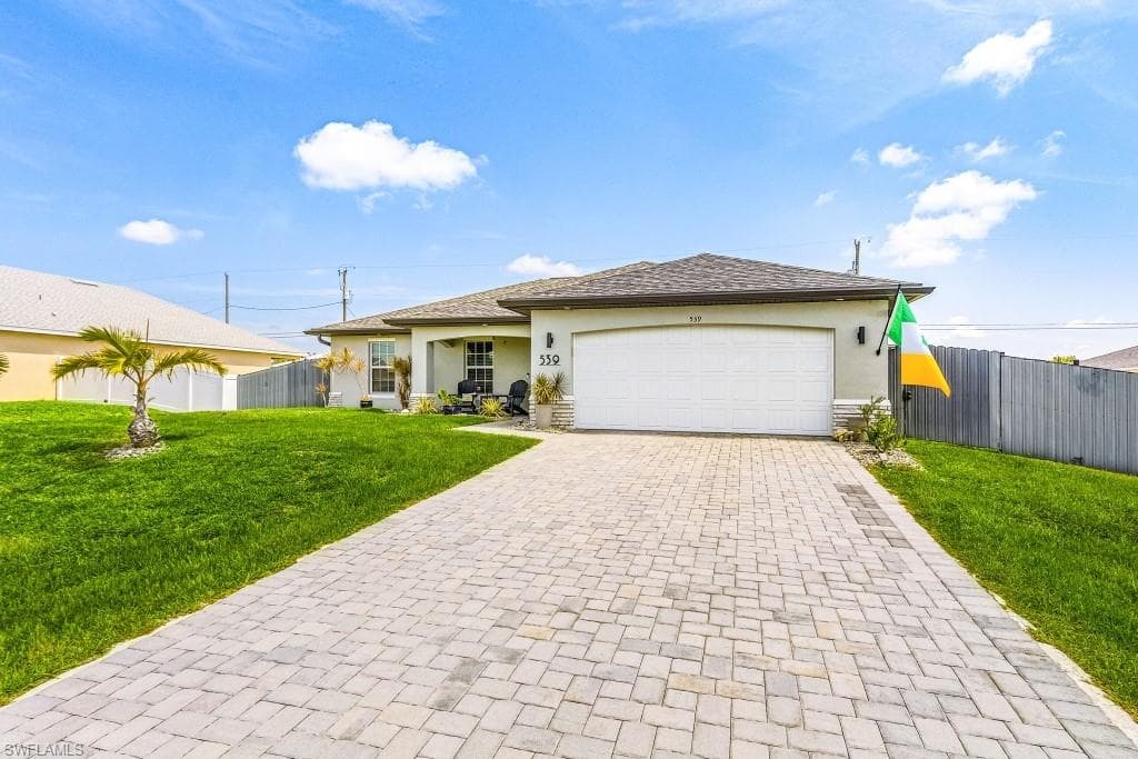 539 13th St, Cape Coral, FL 33993-4