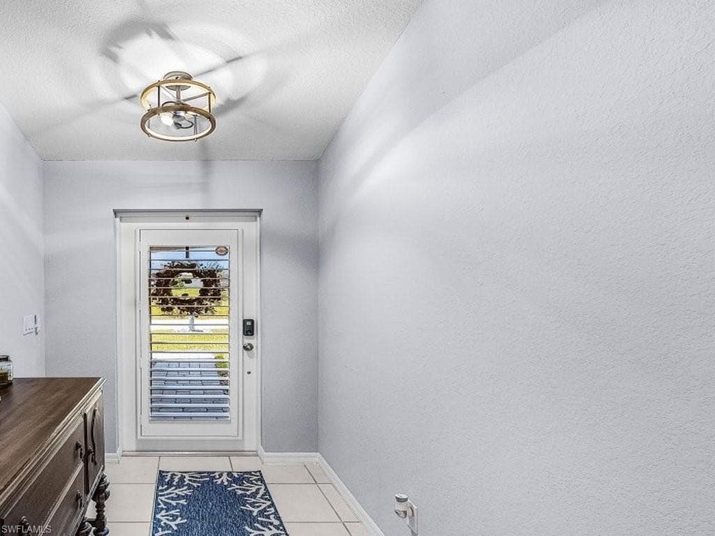 539 13th St, Cape Coral, FL 33993-7