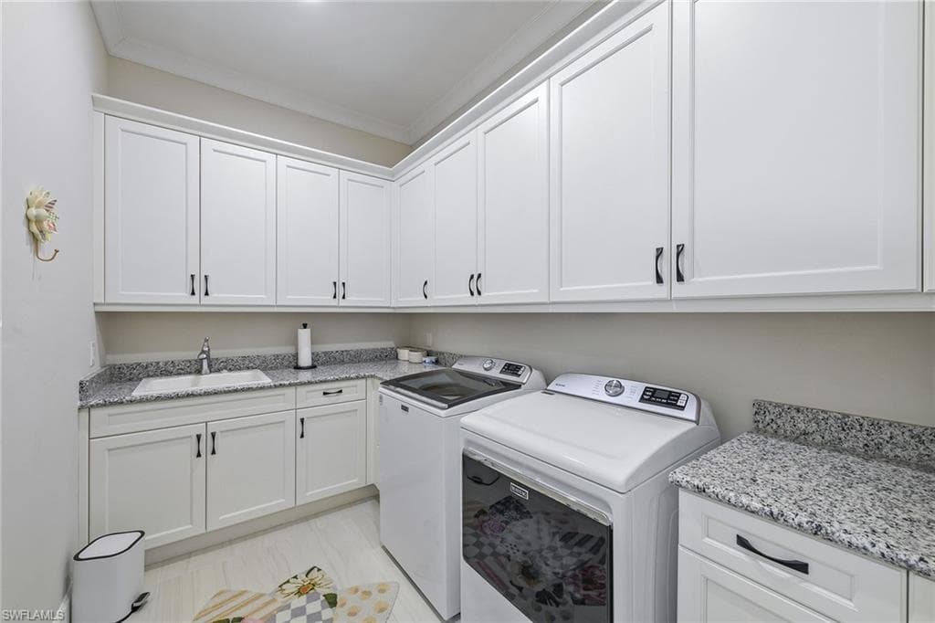 8778 Calypso Ct, Naples, FL 34112-24