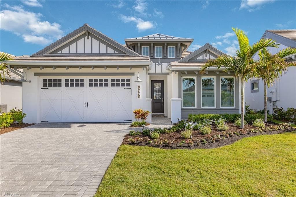 8778 Calypso Ct, Naples, FL 34112-2
