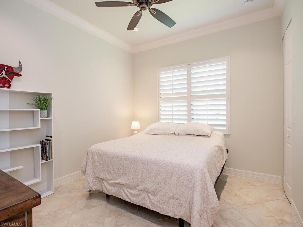 2975 Cinnamon Bay Cir, Naples, FL 34119-20