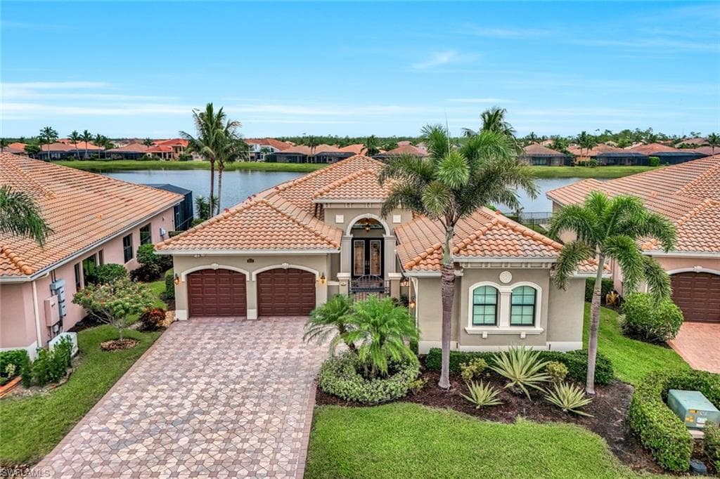 2975 Cinnamon Bay Cir, Naples, FL 34119-25
