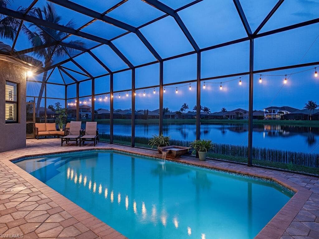 2975 Cinnamon Bay Cir, Naples, FL 34119-6